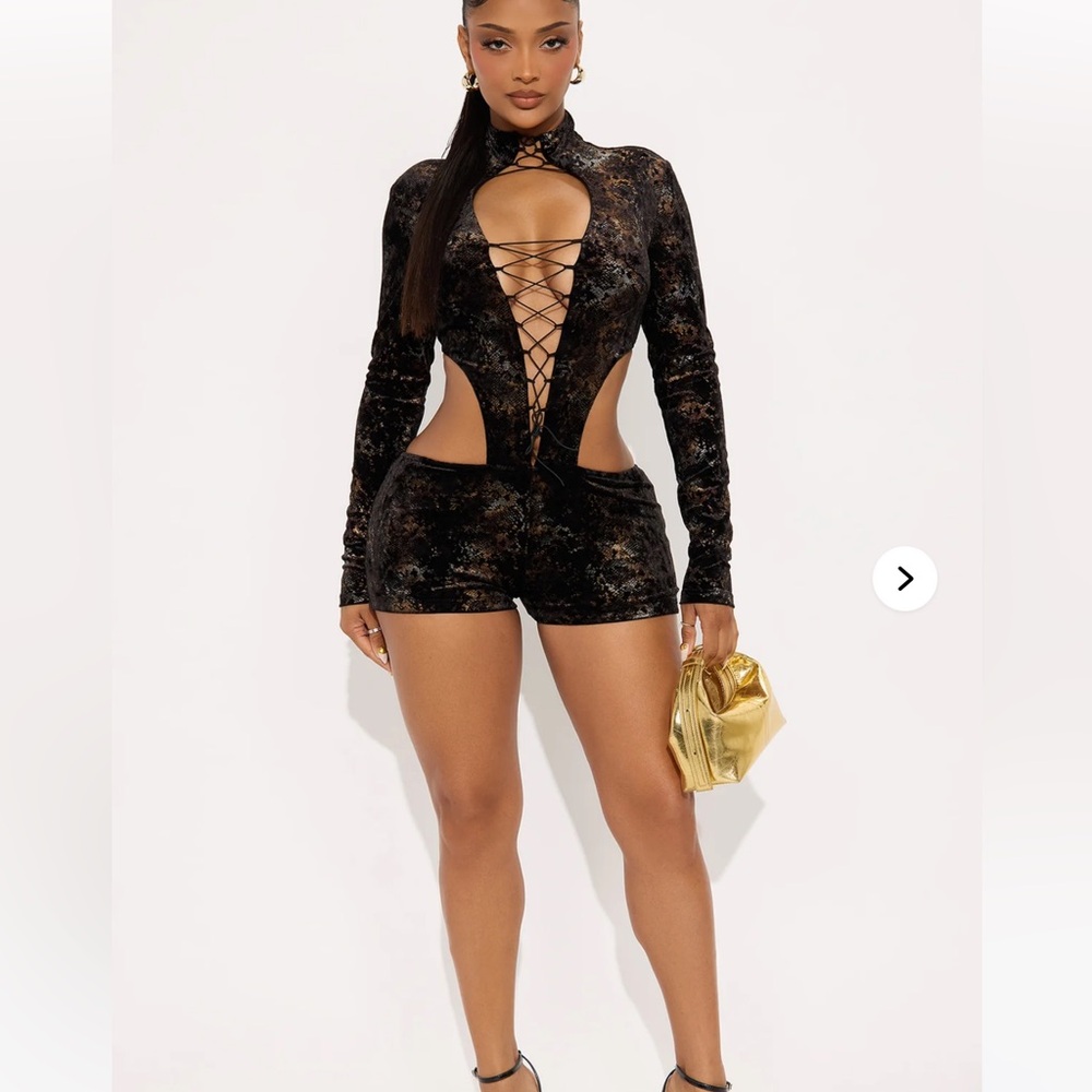 Black Snack Velvet Lace-Up Romper / Jumpsuit